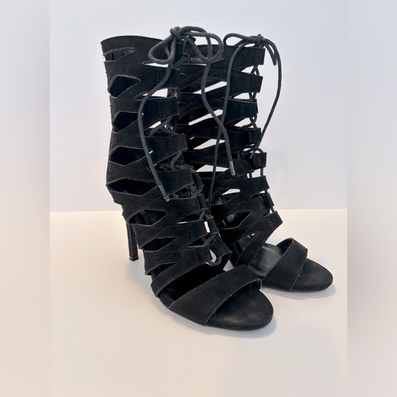 NEARLY NEW! CHARLOTTE RUSSE BLACK FAUX SUEDE STRAPPY LACE UP SPIKED HEEL BOOTIES - Picture 1 of 8